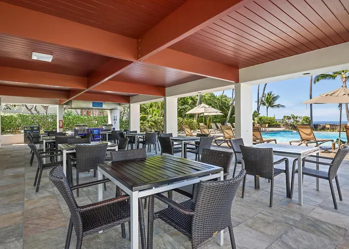 Royal Sea Cliff Kona By Outrigger