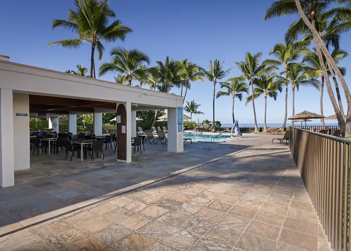 Royal Sea Cliff Kona By Outrigger